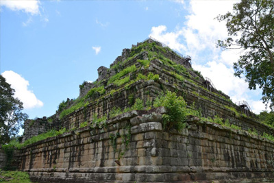 2 Day private tour discover Angkor Wat , The carving of 1000 Lingas and Beng Mealea temple